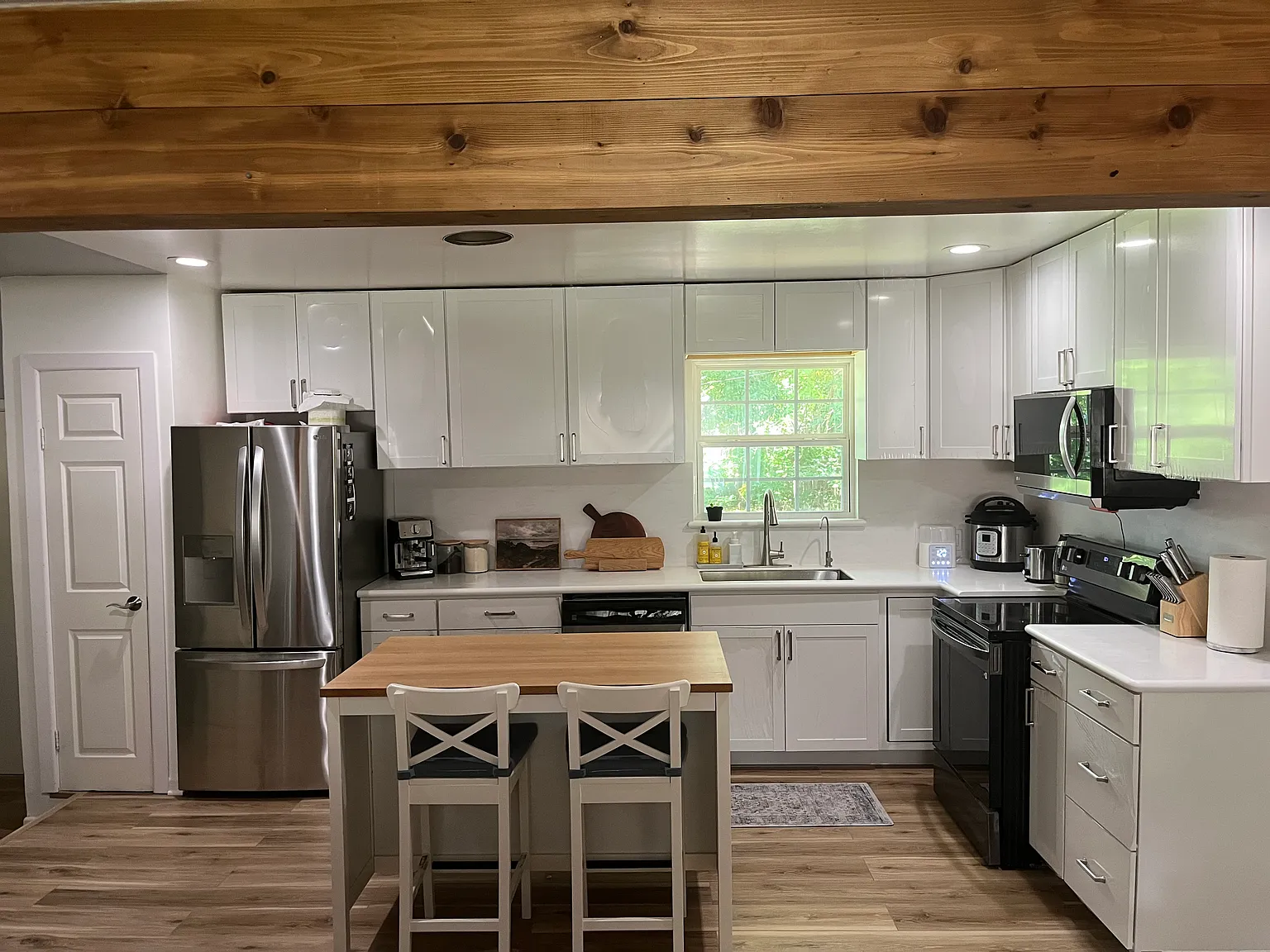 836 Lee Dr — Photo 3