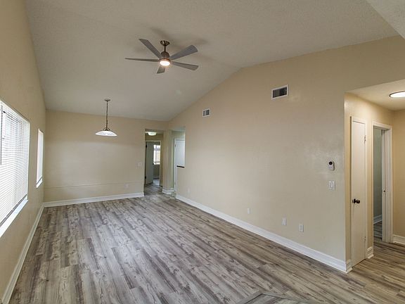 3rd image of 6242 Sandcrest Cir