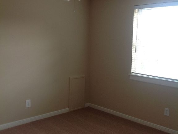 3rd image of 417 N Amsterdam Ct