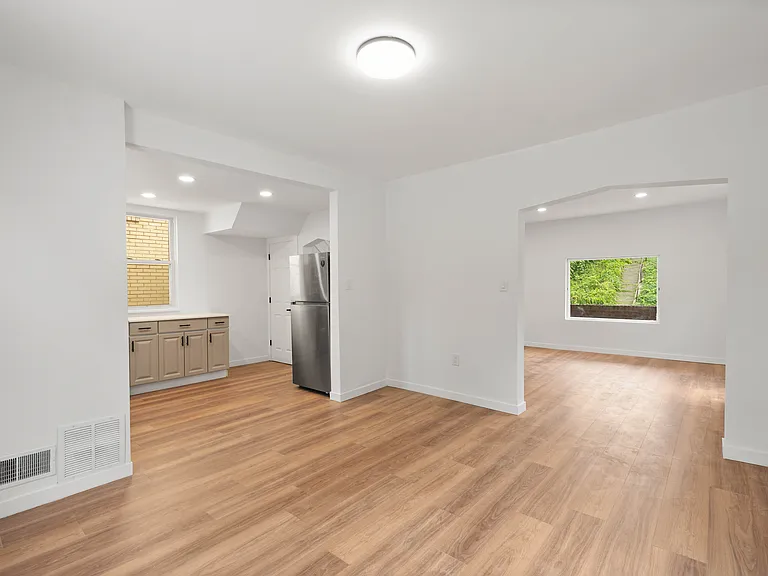 147 Clairmont Ave — Photo 5