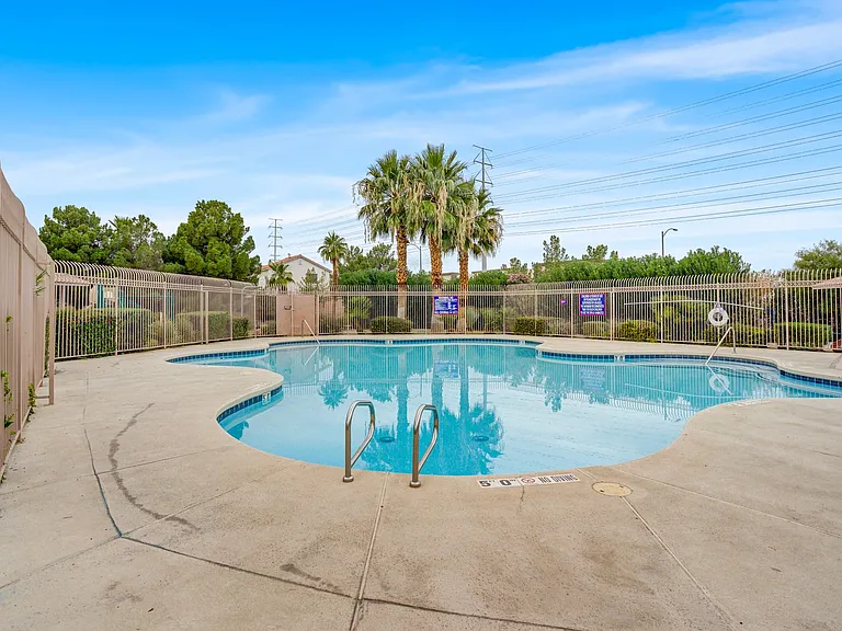 7268 Vinca Rd — Photo 37