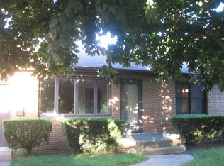 1209 Lincoln Ave, Peru, IL 61354