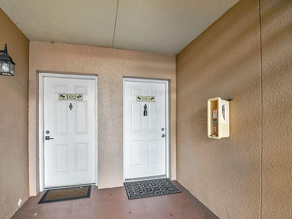 5th image of 815 W Boynton Beach Boulevard #2-103