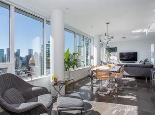 885 Cambie St #2004, Vancouver, BC V6B 0R6