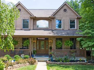 1296 Dobbins Dr, New Albany, OH 43054