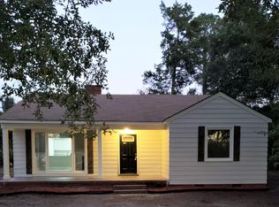 305 S Kenleigh Dr, Fayetteville, NC 28304