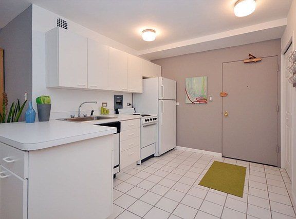 2nd image of 3410 N Lake Shore Dr #10J