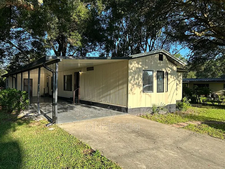 600 NE 63rd Ct — Photo 3