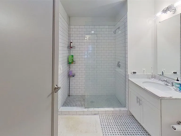 212 3rd Street, LLC - 102 — Photo 13