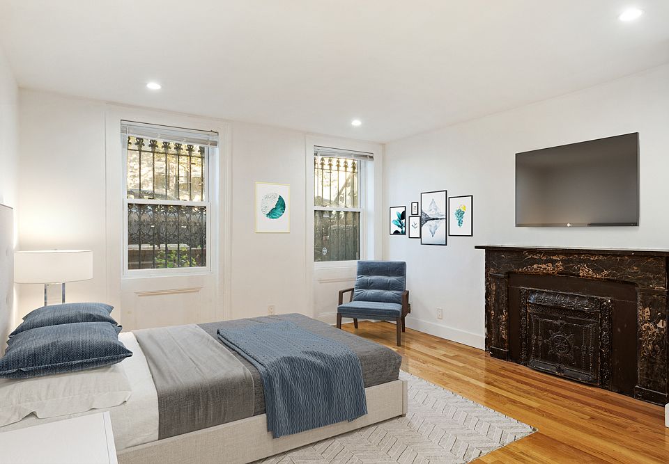 1st image of 362 Clermont Ave Floor 1