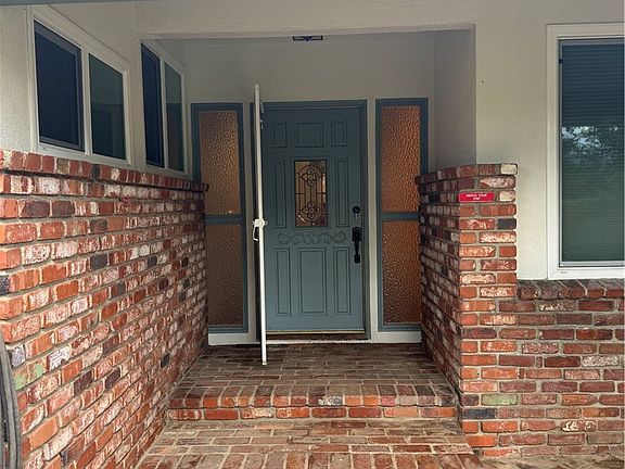 2nd image of 11305 Sheldon St