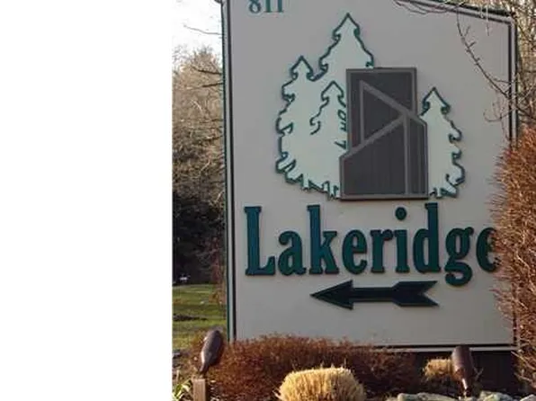 203 Ledge Dr, Torrington, CT 06790