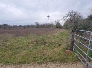 1112 County Road 259, Gonzales, TX 78629