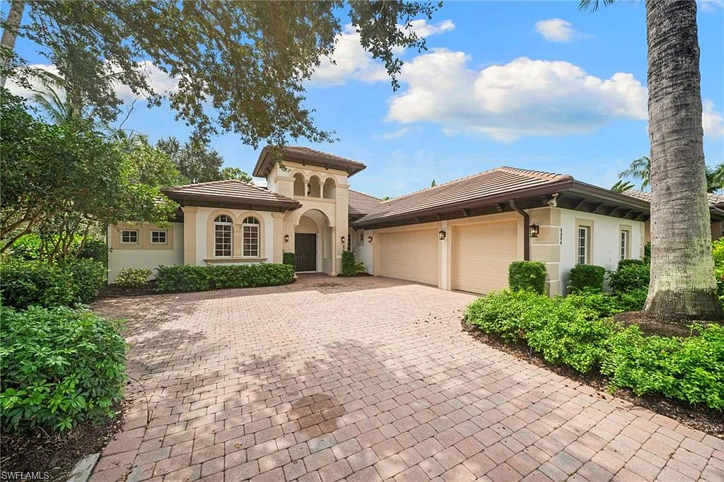 3 bed, 3.0 bath, 2819 sqft, $15,000 — Photo 1