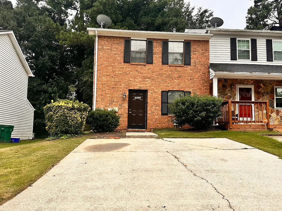 1424 Springleaf Cir SE