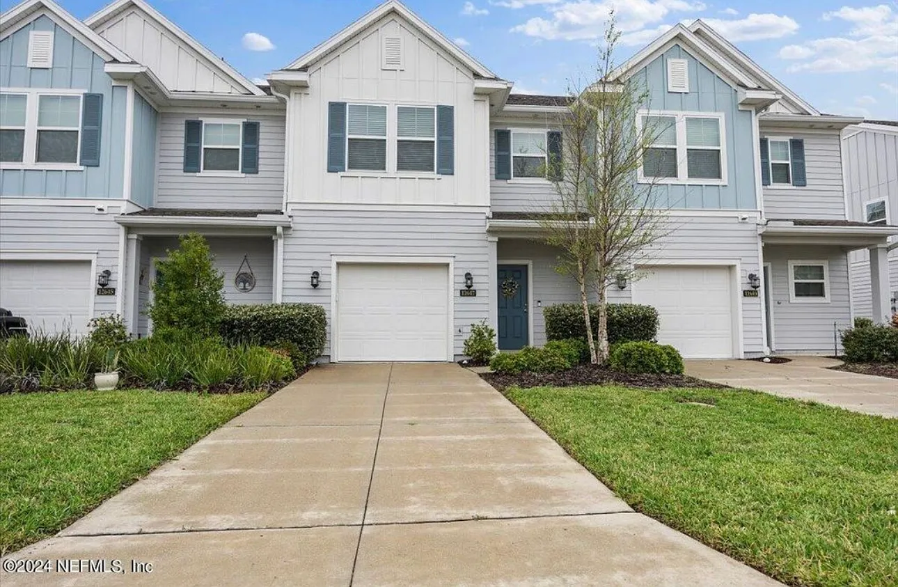 2 bed, 2.5 bath, 1553 sqft, $2,300 — Photo 1