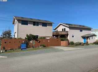 410 Madison Ave, Bandon, OR 97411