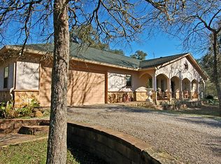 20605 County Road 25, Damon, TX 77430