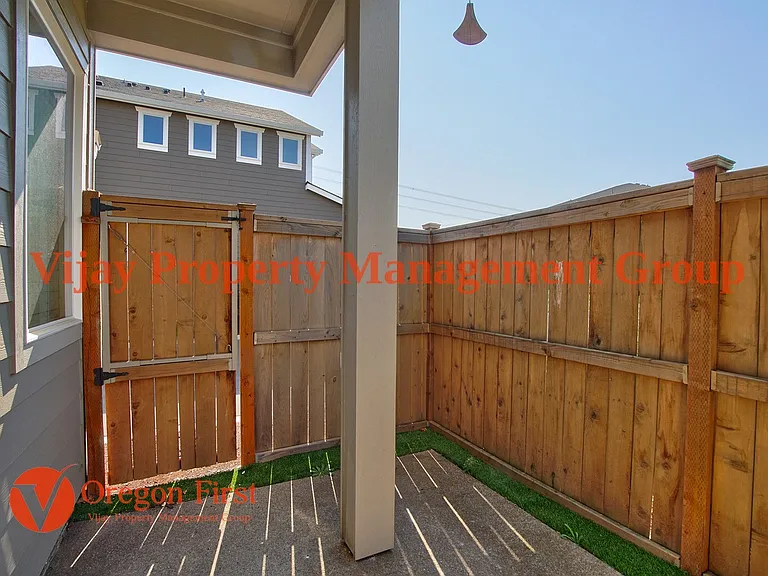 7902 SE Roaring Ln — Photo 18