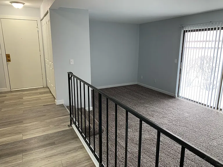 2620 W Custer Ave — Photo 7