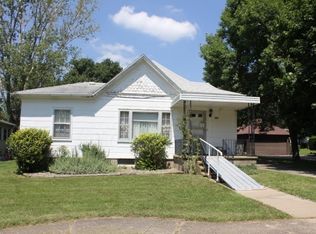 308 E Cherry St, Chatsworth, IL 60921