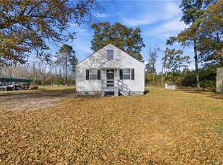 9604 Gates Rd, Suffolk, VA 23437