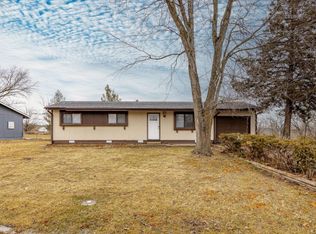 8201 W Trails West Dr, Columbia, MO 65202