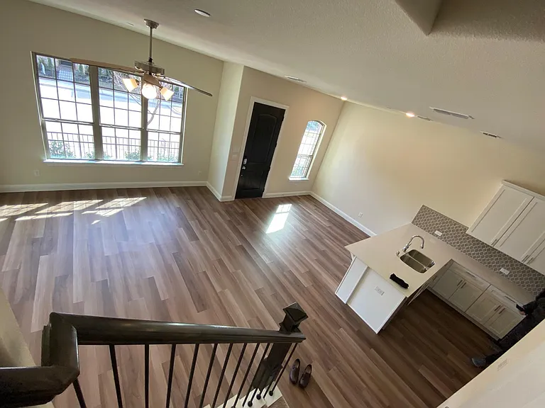 6245 Rainbow Valley Pl — Photo 3