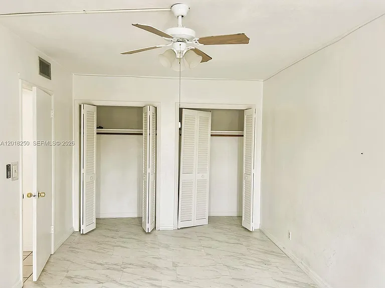 1958 Monroe St #209 — Photo 3