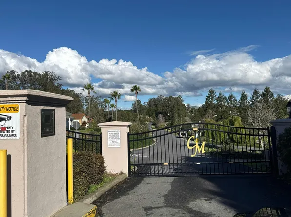 18477 Meadow Ridge Rd, Salinas, CA 93907