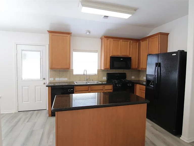 25118 Hazel Ranch Dr — Photo 8