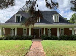 1520 W 46th Ave, Pine Bluff, AR 71603