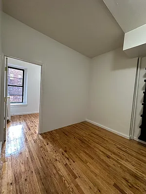 Rented by Peter R. Hungerford, LREB | media 13