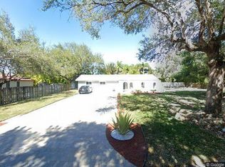 9421 SW 150th St, Miami, FL 33176