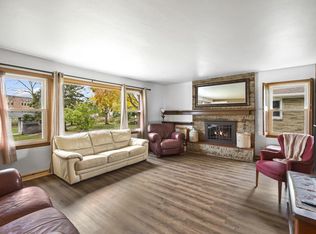 210 Pleasant Drive, Waunakee, WI 53597