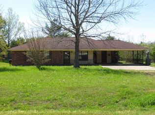 2185 Sixteenth Section Rd, Starkville, MS 39759