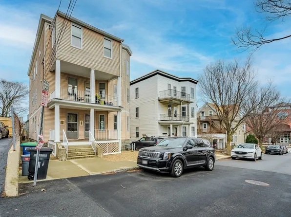 11 Hardan Rd, Somerville, MA 02144