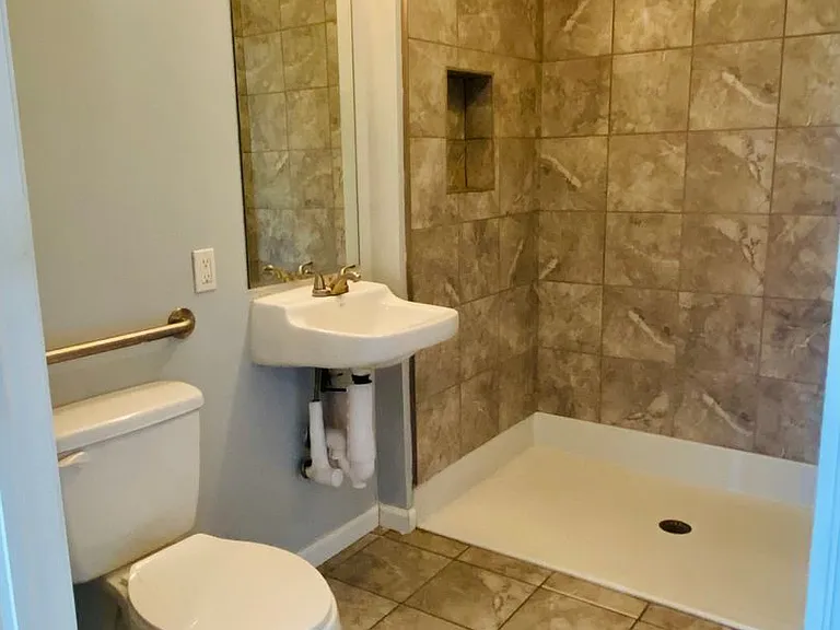 2502 P Street — Photo 18