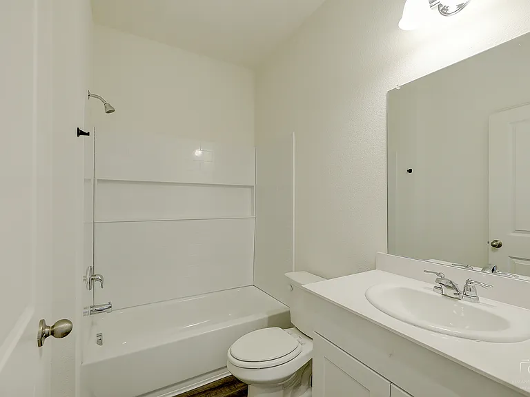 2713 Silver Leaf Ln — Photo 13