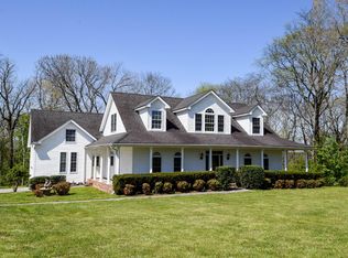 1007 Arbor Dr, Castalian Springs, TN 37031