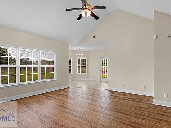 5th image of 432 Cypress Creek Dr NE