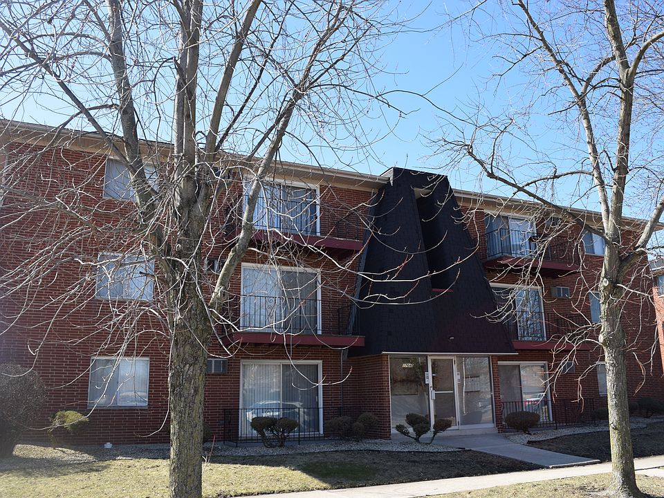 1st image of 17640 Rosewood Dr APT 2A