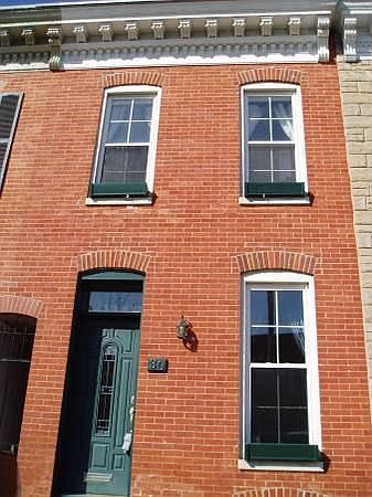 2nd image of 30 Poultney St