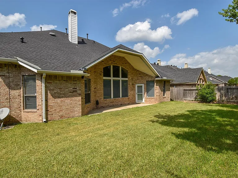 21223 Pennshore Ln — Photo 36