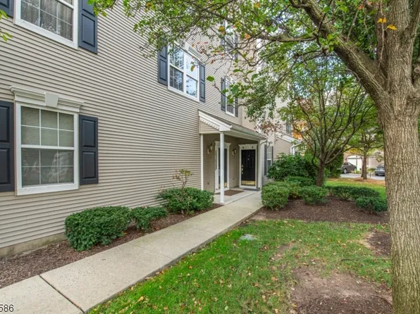 118 Riverwalk Way, Clifton City, NJ 07014