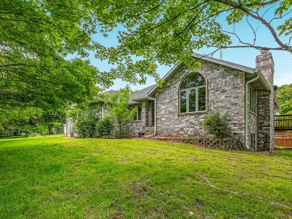 185 Petunia Lane, Clever, MO 65631