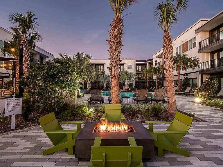 The Citizen at Waterset Luxury Apartments — Photo 35