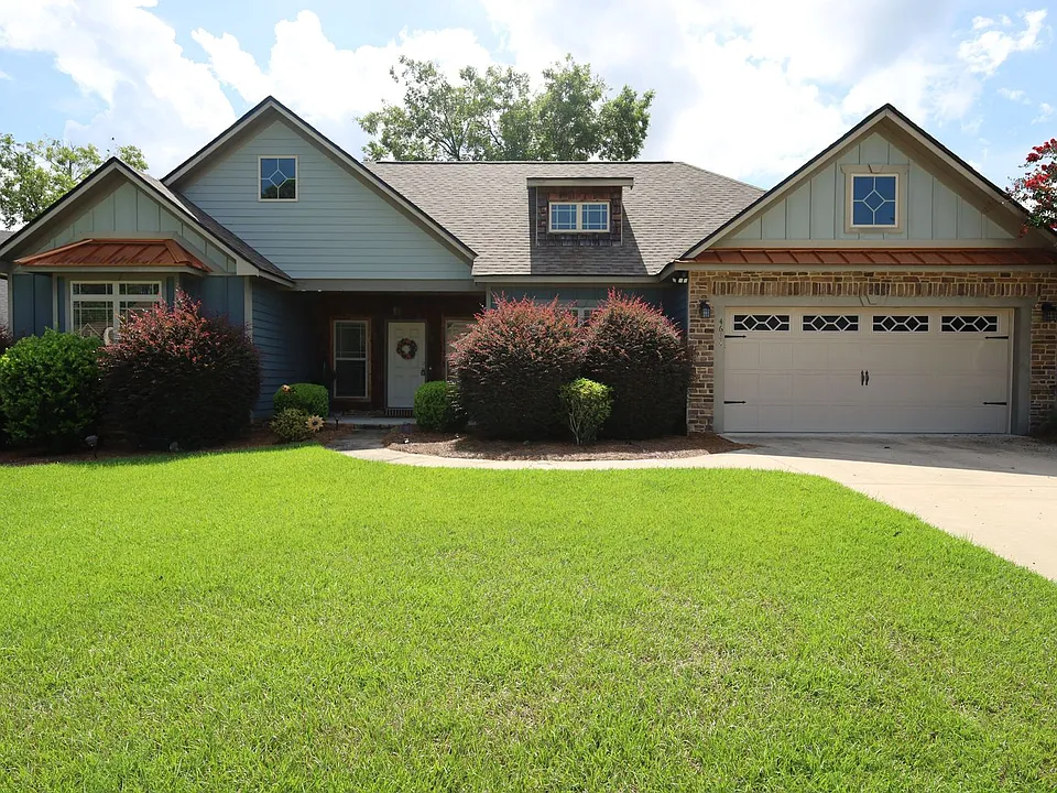 4634 Amelia Cir