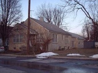 206 Clinton St, Carthage, MO 64836