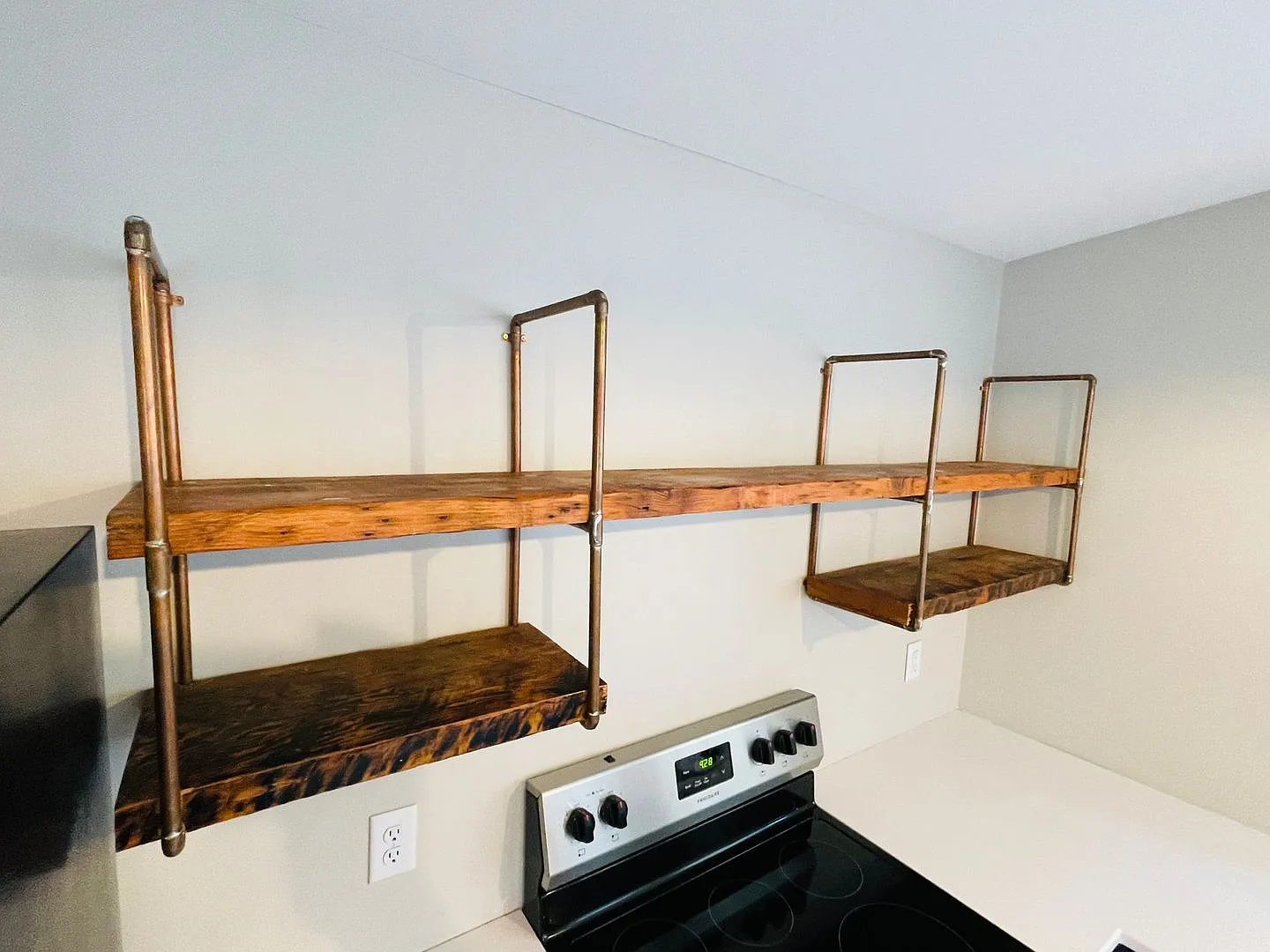 Coming Soon! 1 Bed / 1 Bath Cottage In U Of A Neighborhood! — Photo 1